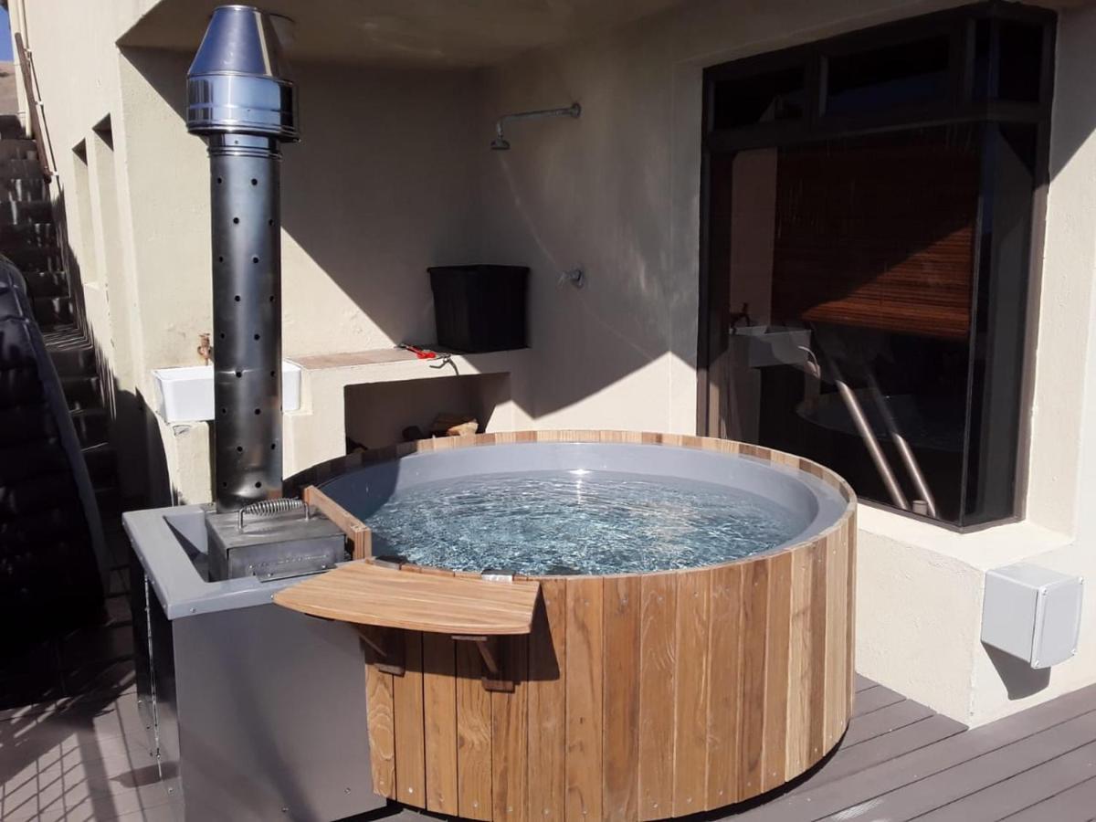Whale Huys Luxury Oceanfront Eco Villa Gansbaai Kültér fotó