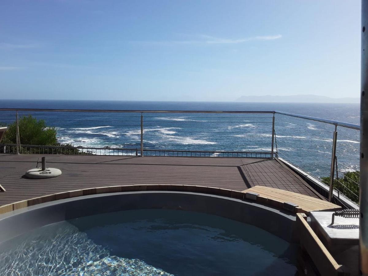 Whale Huys Luxury Oceanfront Eco Villa Gansbaai Kültér fotó