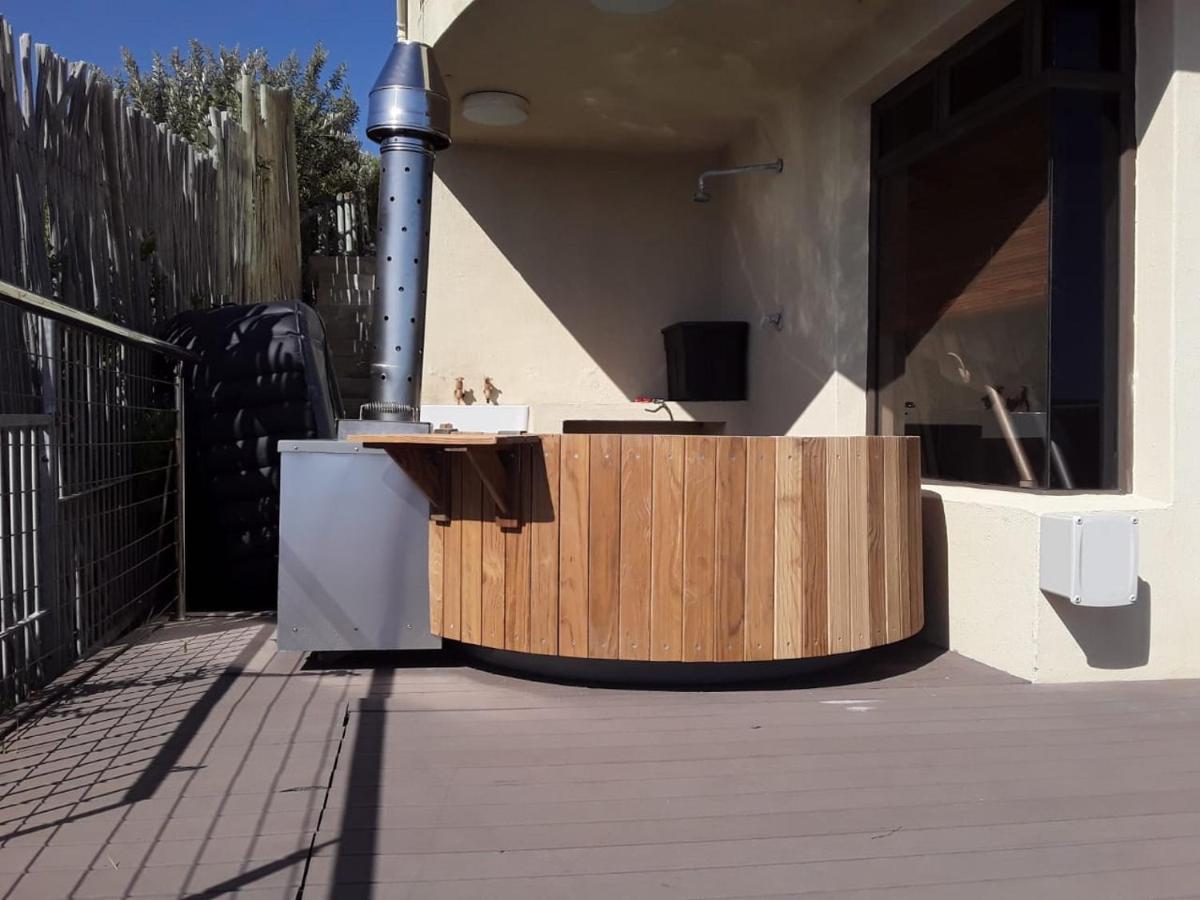 Whale Huys Luxury Oceanfront Eco Villa Gansbaai Kültér fotó
