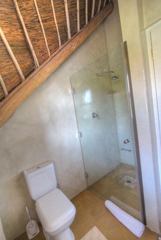 Whale Huys Luxury Oceanfront Eco Villa Gansbaai Szoba fotó