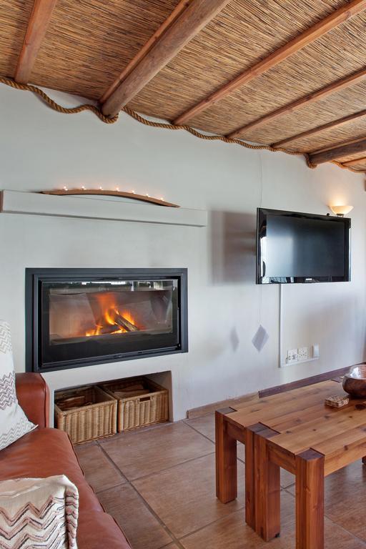 Whale Huys Luxury Oceanfront Eco Villa Gansbaai Kültér fotó