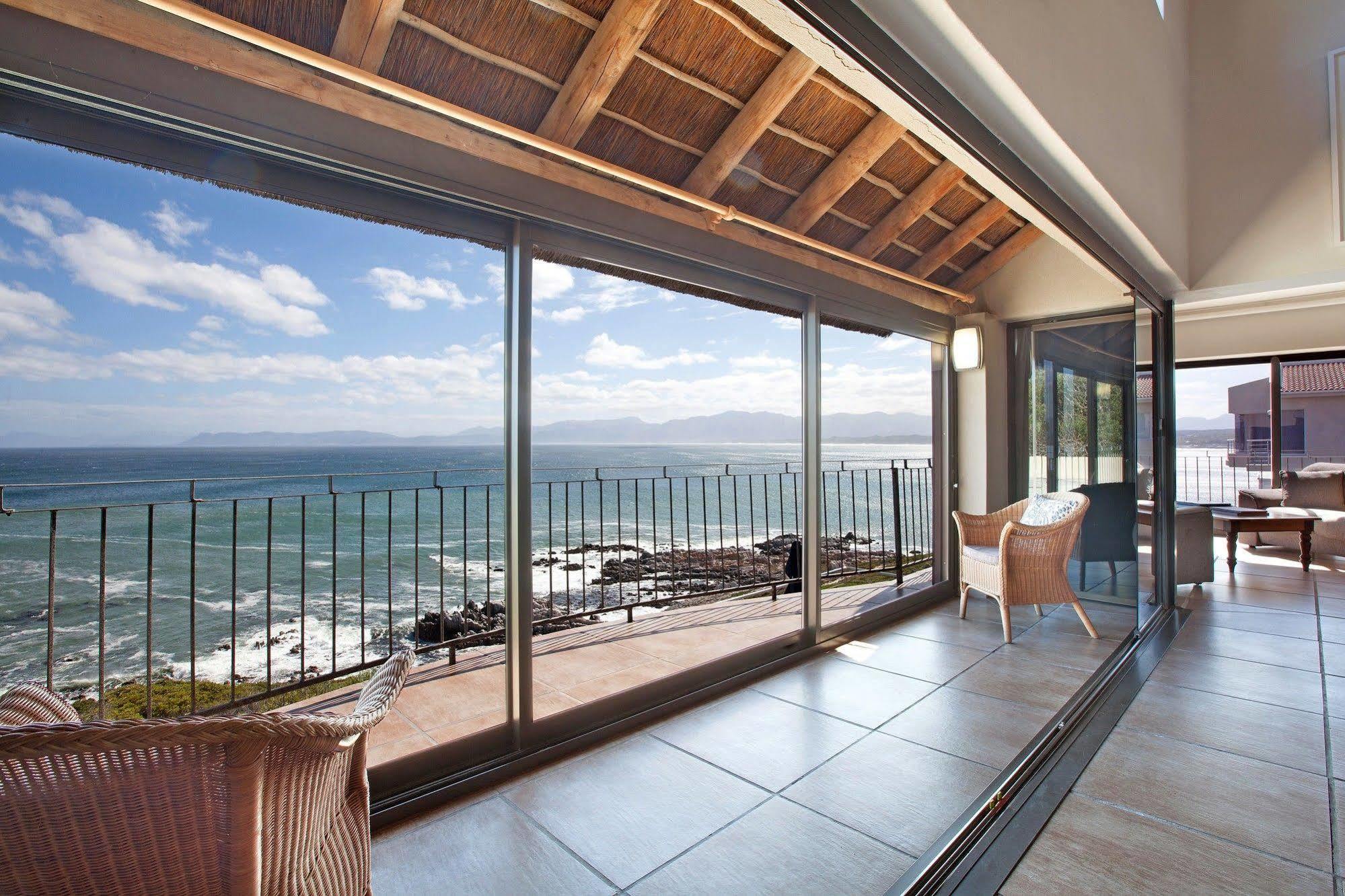 Whale Huys Luxury Oceanfront Eco Villa Gansbaai Kültér fotó